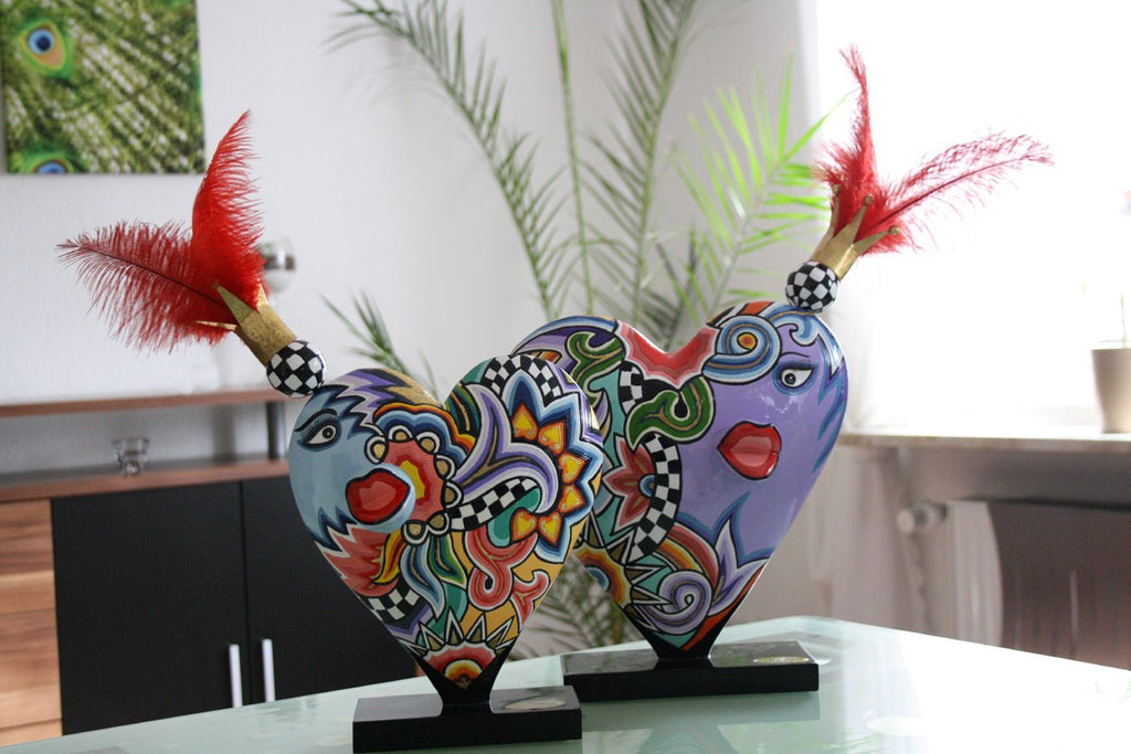 Cœur XL Tom’s Drag – Sculpture cœur design avec plume - I.D DECO MARSEILLE