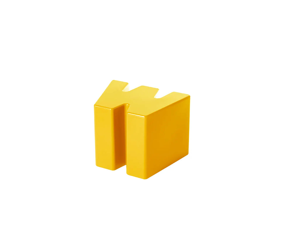 Banc Double Saffran Yellow de la marque Slide, disponible chez I.D DECO disponible en boutique et en livraison partout en France