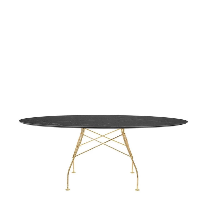 Table de repas Glossy de Kartell, plateau marbre noir, pied steel gold, disponible chez I.D DECO Marseille et en livraison partout en France