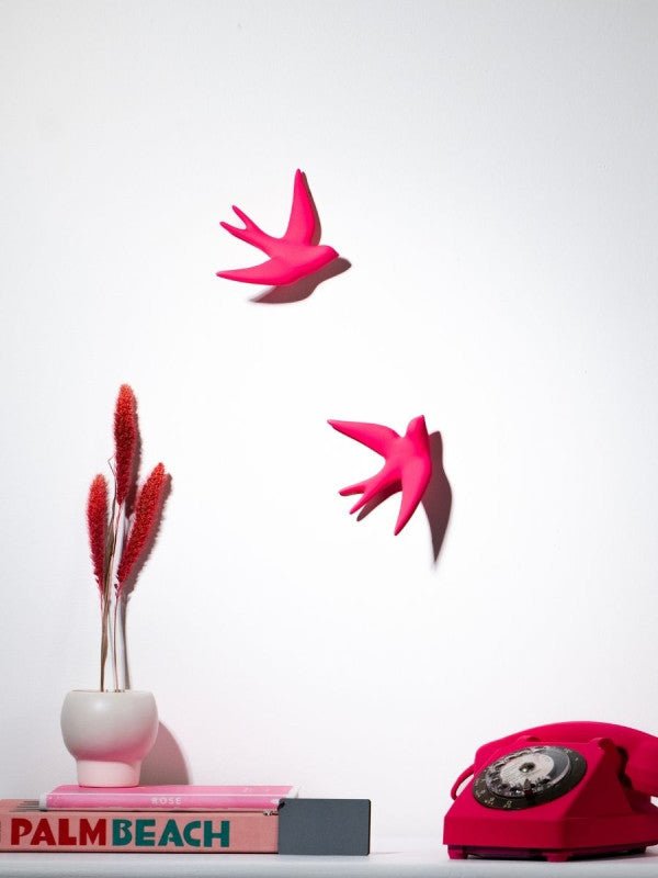 Hirondelle Volage en céramique - Rose Fluo - Monochromic - I.D DECO MARSEILLE