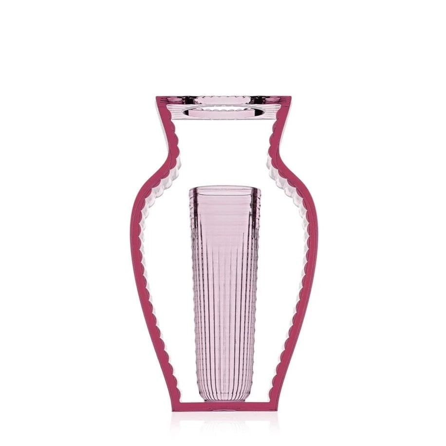 Vase i-shine de la marque Kartell disponible dans votre magasin de décoration préféré I.D DECO Marseille, en retrait boutique gratuit ou en livraison à domicile partout en France