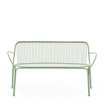 Canapé d'extérieur en métal Hiray de Kartell, coloris vert, disponible chez I.D DECO
