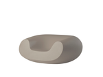 Fauteuil extérieur Chubby de la marque Slide, coloris Dove Grey gris clair, disponible chez I.D DECO Marseille