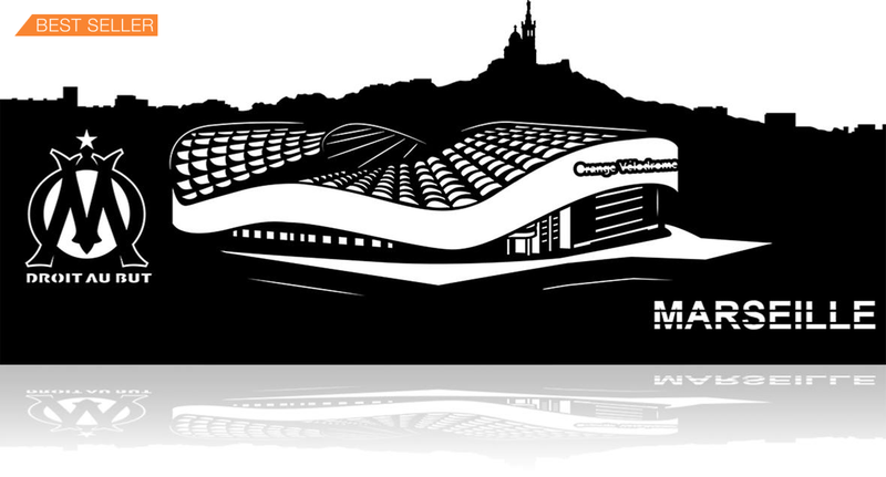 Skyline Olympique de Marseille, applique murale en métal découpée au laser, disponible en 3 tailles chez I.D DECO Marseille en retrait boutique ou en livraison partout en France