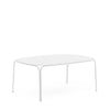 Table basse d'extérieur en métal, modèle Hiray de Kartell, coloris blanc, disponible chez I.D DECO