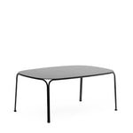 Table basse d'extérieur en métal, modèle Hiray de Kartell, coloris noir, disponible chez I.D DECO