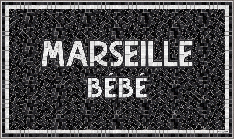 Tapis vinyle Marseille Bébé Noir, fabrication française de la marque Pôdevache, disponible chez I.D DECO Marseille