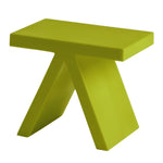 Table Toy Slide vert citron pour l'intérieur et l'extérieur, disponible dans votre boutique I.D DECO Marseille en livraison à domicile et en retrait boutique
