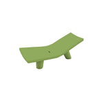 Chaise longue transat Low Lita de la marque Slide, coloris Lime Green, disponible chez I.D DECO Marseille